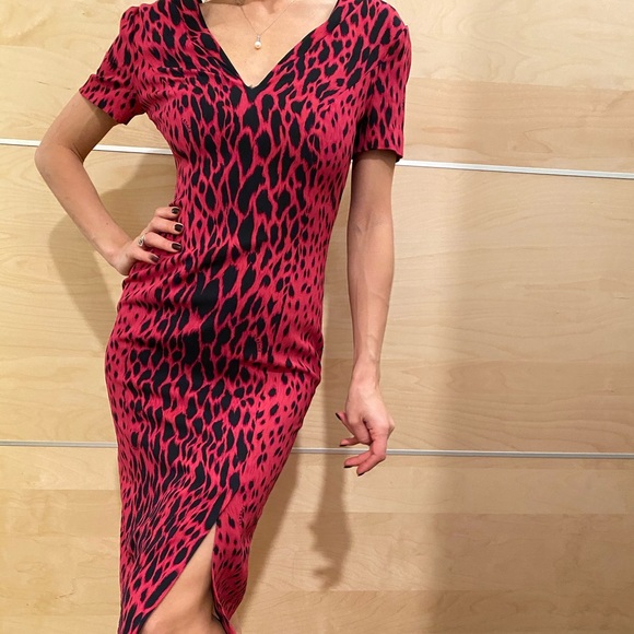 Versace Dresses & Skirts - New Versace V-neck Fitted Pink Leopard Dress 38 XS